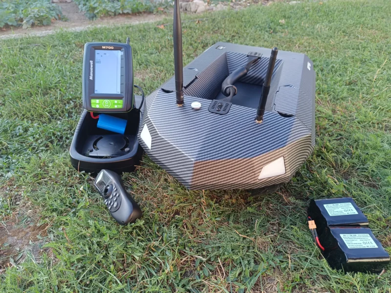 Manuowell Assaissin GPS + Sonaras Pašaro masalo gabenimo laivelis